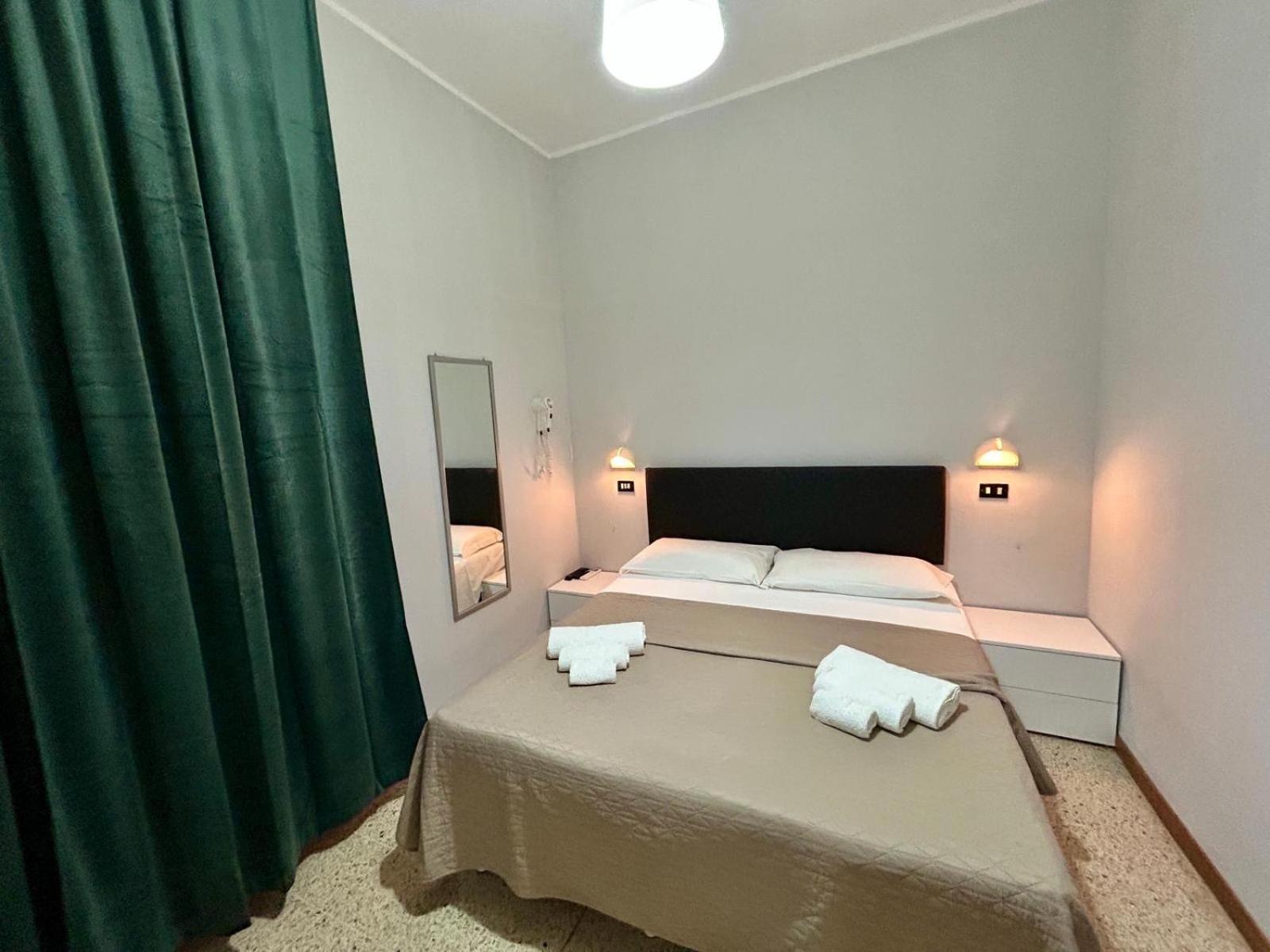Hotel La Pergola เบลลาเรีย-อีเจอา มารีนา ภายนอก รูปภาพ