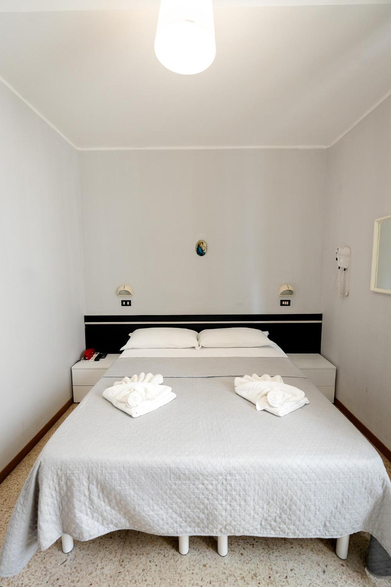Hotel La Pergola เบลลาเรีย-อีเจอา มารีนา ภายนอก รูปภาพ