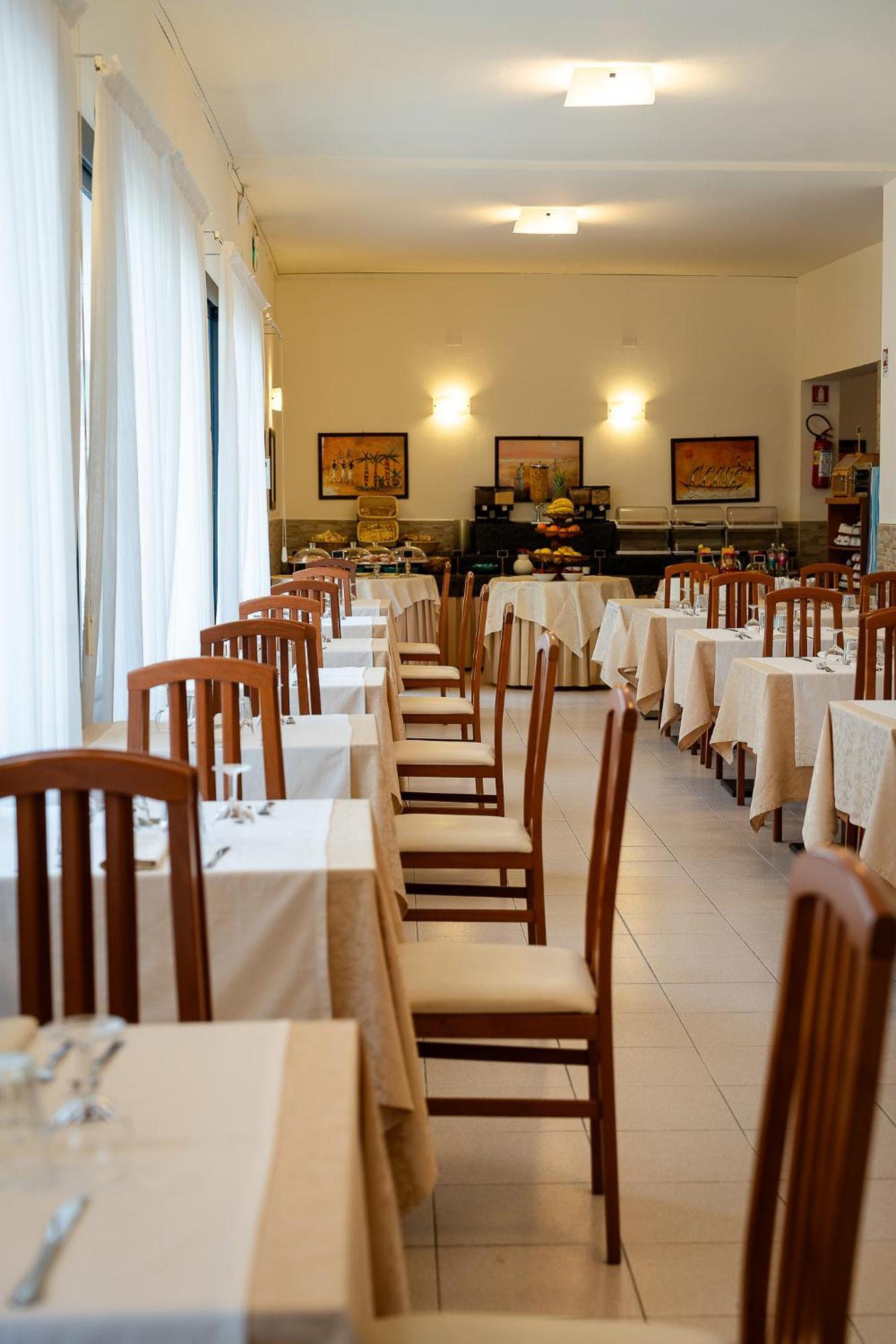 Hotel La Pergola เบลลาเรีย-อีเจอา มารีนา ภายนอก รูปภาพ