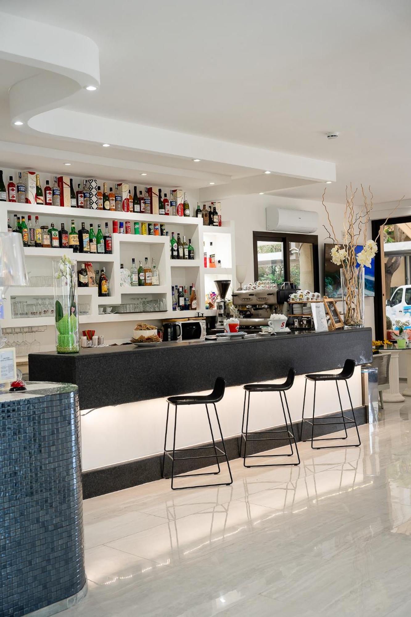 Hotel La Pergola เบลลาเรีย-อีเจอา มารีนา ภายนอก รูปภาพ